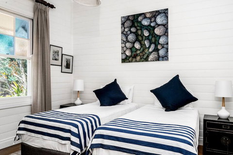 A PERFECT STAY - Rutherford House - Accommodation Guide 7