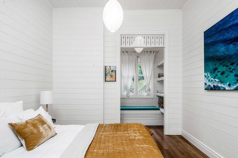 A PERFECT STAY - Rutherford House - Accommodation Guide 5