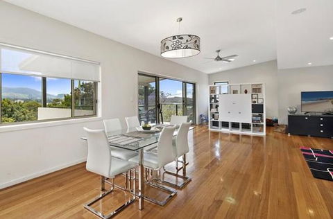 No. 1 Coffs - Accommodation Asia 3