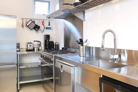 SeaSalt Beach House - Accommodation Guide 3