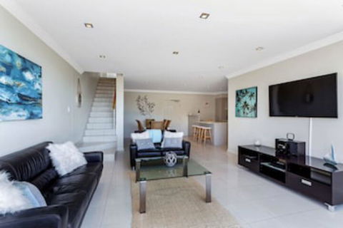 Aura 13 Shoal Bay - Accommodation Guide 0