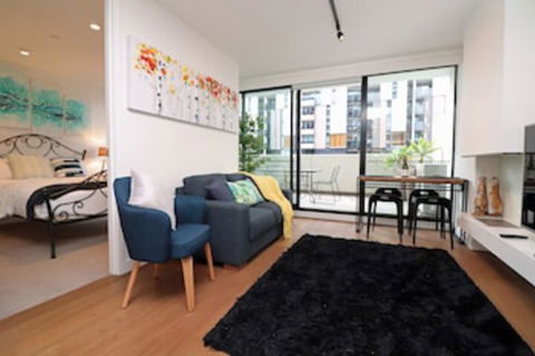 Urban Eden In South Yarra - Rejuvenate Stays - Accommodation Asia 0
