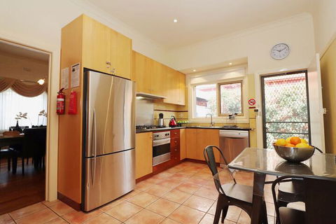 Brunswick Renaissance - Rejuvenate Stays - Accommodation Asia 6