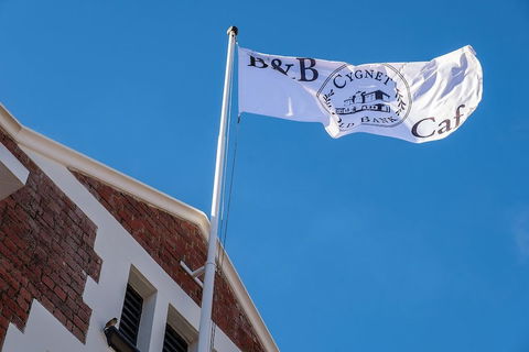 Cygnet Old Bank B & B Cafe & Gift Store - Accommodation Asia 3