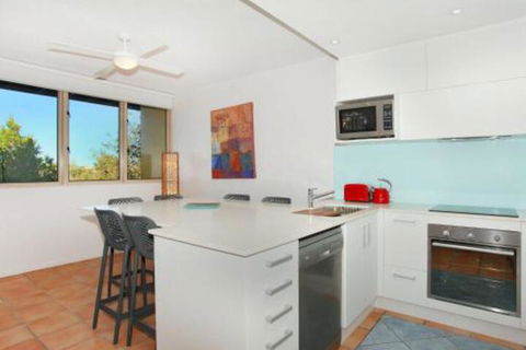 Little Hill 3 2 BDRM Apt On Parkyn Pde - Accommodation Asia 3