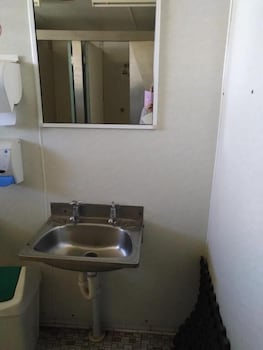 Irish Club Accommodation - Accommodation Asia 1
