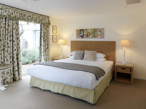 Winmark Wines - Accommodation Asia 2