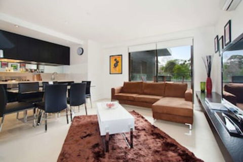 St Kilda Garden Views - Accommodation China 0