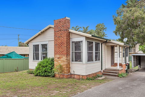 Cromarty Crescent 12 - Accommodation Asia 1