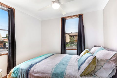 Cromarty Crescent 12 - Accommodation Asia 7