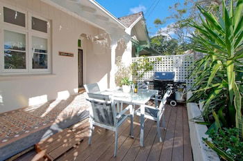 Manly Beachside 2 Bedroom House - Accommodation Guide 6