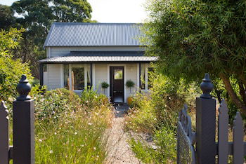 Koovelly - Accommodation Asia 0