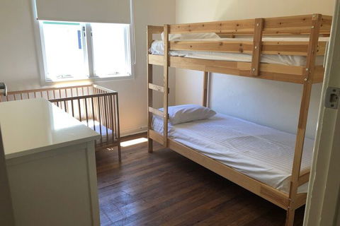 Barefoot Beach Cottage - Accommodation Asia 4
