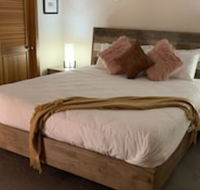 Chateau N Ville - Accommodation Guide