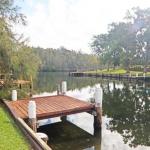 Paradise On The Water - Accommodation Guide 0