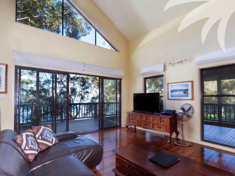 Elandra - Accommodation Asia 6