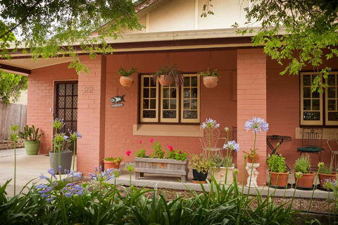 Taree Apartment - Accommodation Guide 2