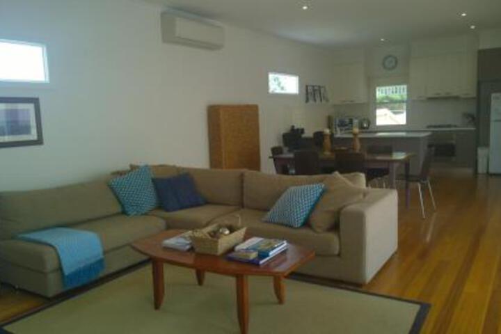  Accommodation Asia