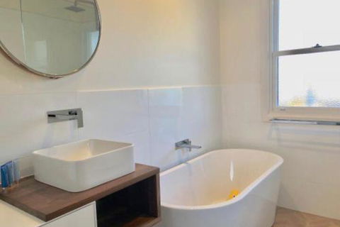 Cooinda - Accommodation Asia 3