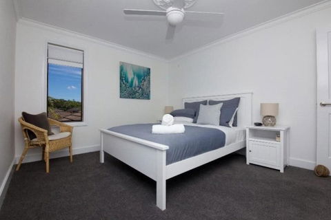 Sand Dunes - Accommodation Guide 3