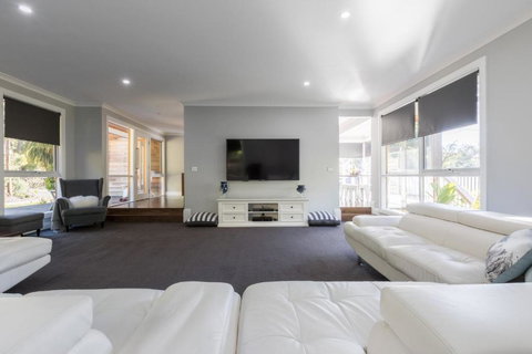 Rexs Yarra Valley House - Accommodation Guide 6