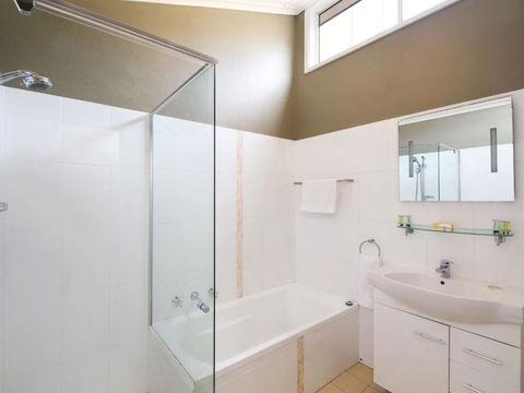 Uralba #17 17 / 15 19 Kurrawyba Avenue Terrigal - Accommodation Guide 3