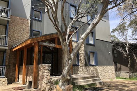Snowflake 14 - Accommodation Guide 0
