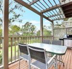 Villa Prosecco Located Within Cypress Lakes - Accommodation Asia