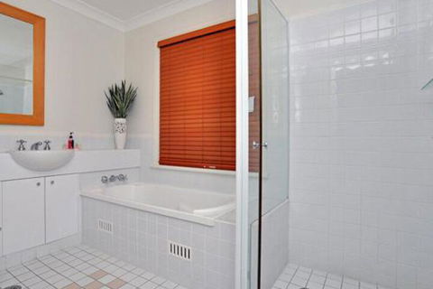Villa Executive 2br Valley Views Resort Condo Located Within Cypress Lakes Resort (nothing Is More Central) - Accommodation Asia 4
