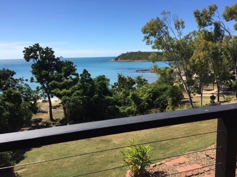 Hydeaway Retreat Beach House Hydeaway Bay - Accommodation Asia 4