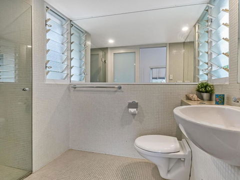 Duggan House - Accommodation Asia 3