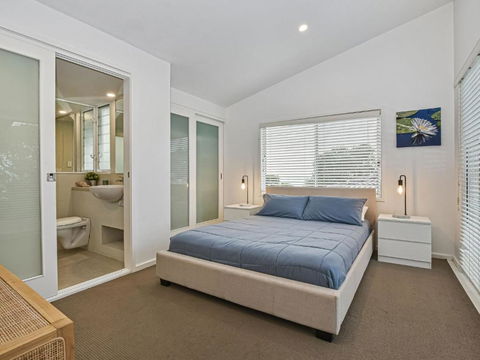 Duggan House - Accommodation Asia 4