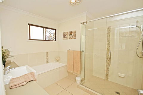 22 Sorrento Avenue Coolum Beach Linen Supplied PET FRIENDLY 500 BOND - Accommodation Asia 1