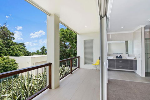 Kilala Executive Home - Accommodation Asia 2