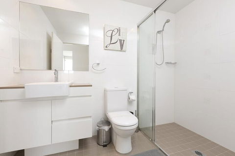 Waterline 202 - Accommodation Guide 4