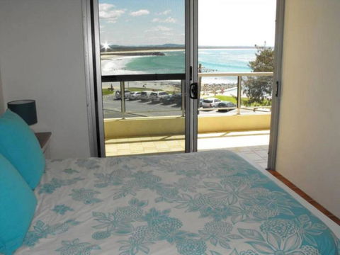 Beachpoint Unit 202 28 North Street - Accommodation Asia 5
