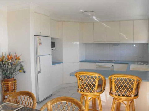 Hi Surf Unit 2 92 Head Street Forster - Accommodation Asia 2