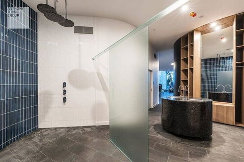 Southpoint - Accommodation Asia 2