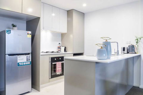 Charming & Spacious Living In A Serene Location - Accommodation Guide 2