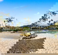 Resort Style 2 Bdrm in Homebush with Bay View - Accommodation Asia