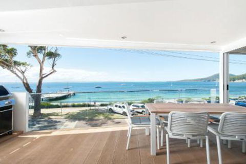 Shoal Bay Views At Shoal Bay - Accommodation Guide 0