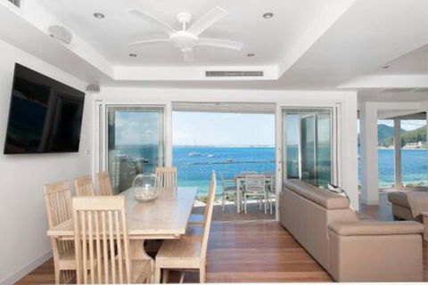 Shoal Bay Views At Shoal Bay - Accommodation Guide 4