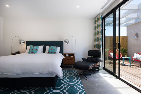 Arenas South - Accommodation Asia 2