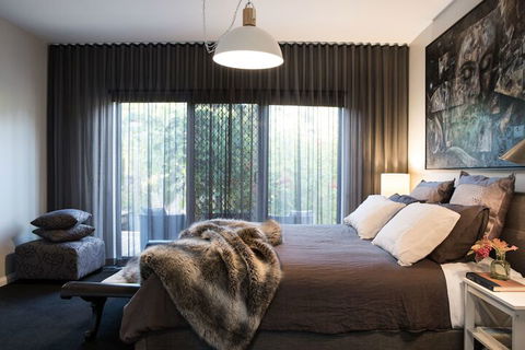 Arya - Accommodation Asia 6