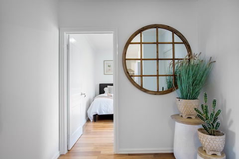 AUJOY 3 Bed Townhouse Burwood 1 - Accommodation Asia 1