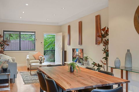 Tranquil & Spacious Home Near Shopping Mall - Accommodation Guide 6