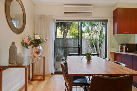Tranquil & Spacious Home Near Shopping Mall - Accommodation Guide 5