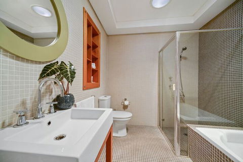 Tranquil & Spacious Home Near Shopping Mall - Accommodation Guide 1