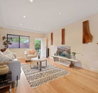 Tranquil  Spacious Home Near Shopping Mall - Accommodation Guide