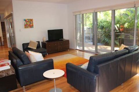 Ama Worimi - Accommodation Guide 0